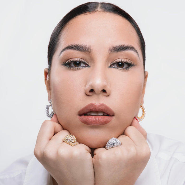 Anello brillanti bombato