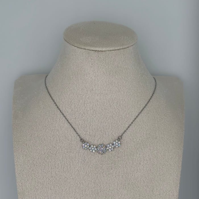 Collana cinque fiori