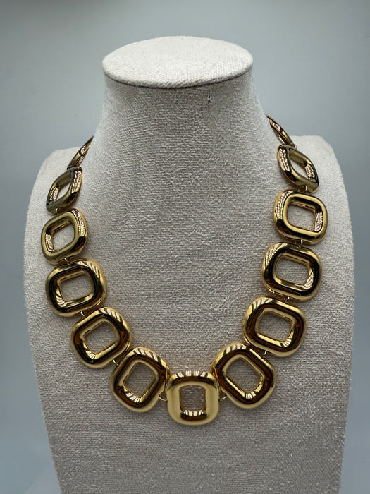 Collana quadrato